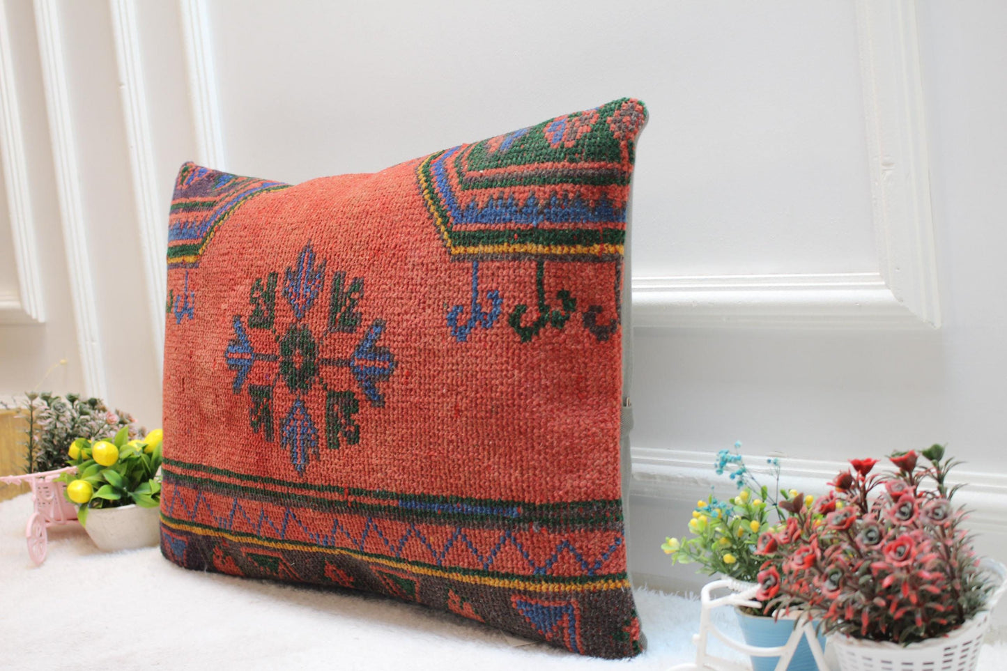 Floral Kilim Lumbar Pillow Cover: Vintage Woven Rug, 16x24 inch