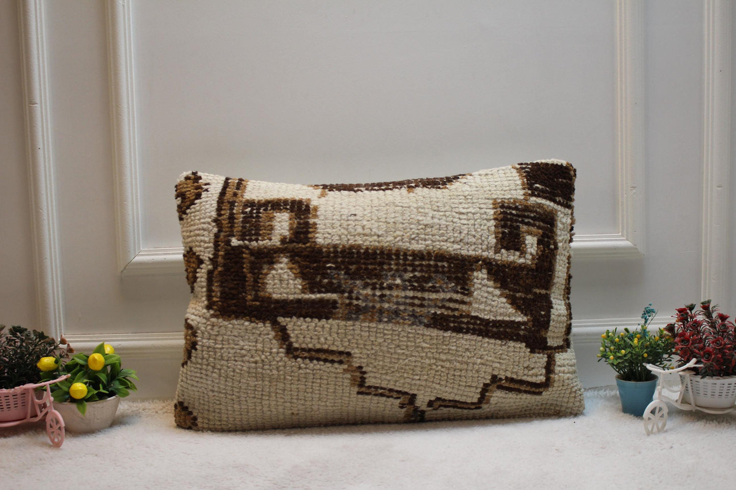 Vintage Kilim Lumbar Pillow Cover: White & Brown Organic Wool (16x24 in)