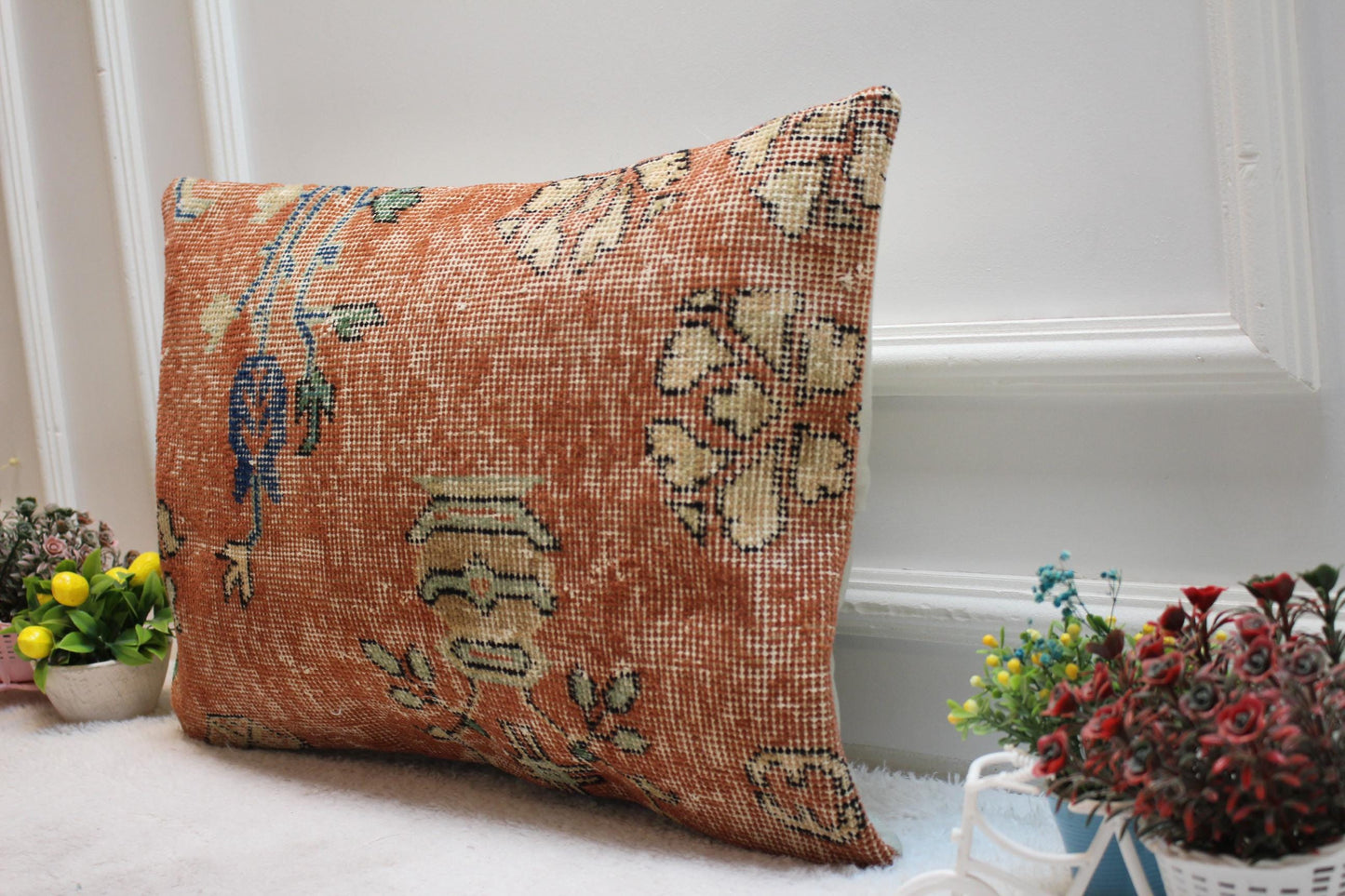 Floral Kilim Lumbar Pillow Cover: Vintage Rug Upcycled (16x24 in)