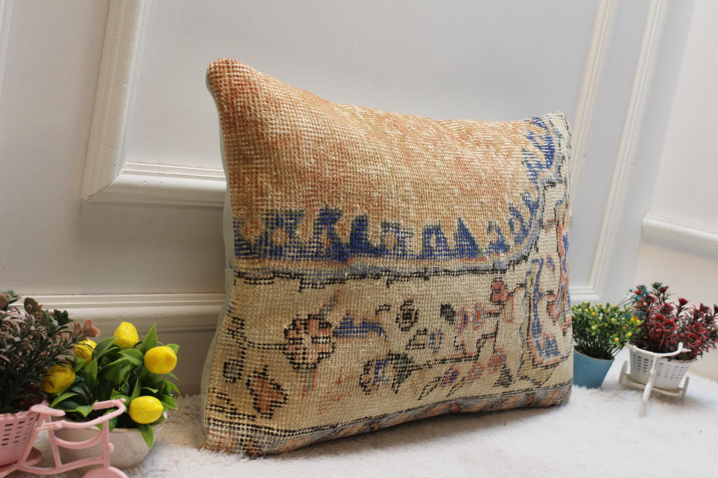 Handmade Turkish Rug Pillow Cover: Organic Wool Lumbar Pillow (16x24 in)