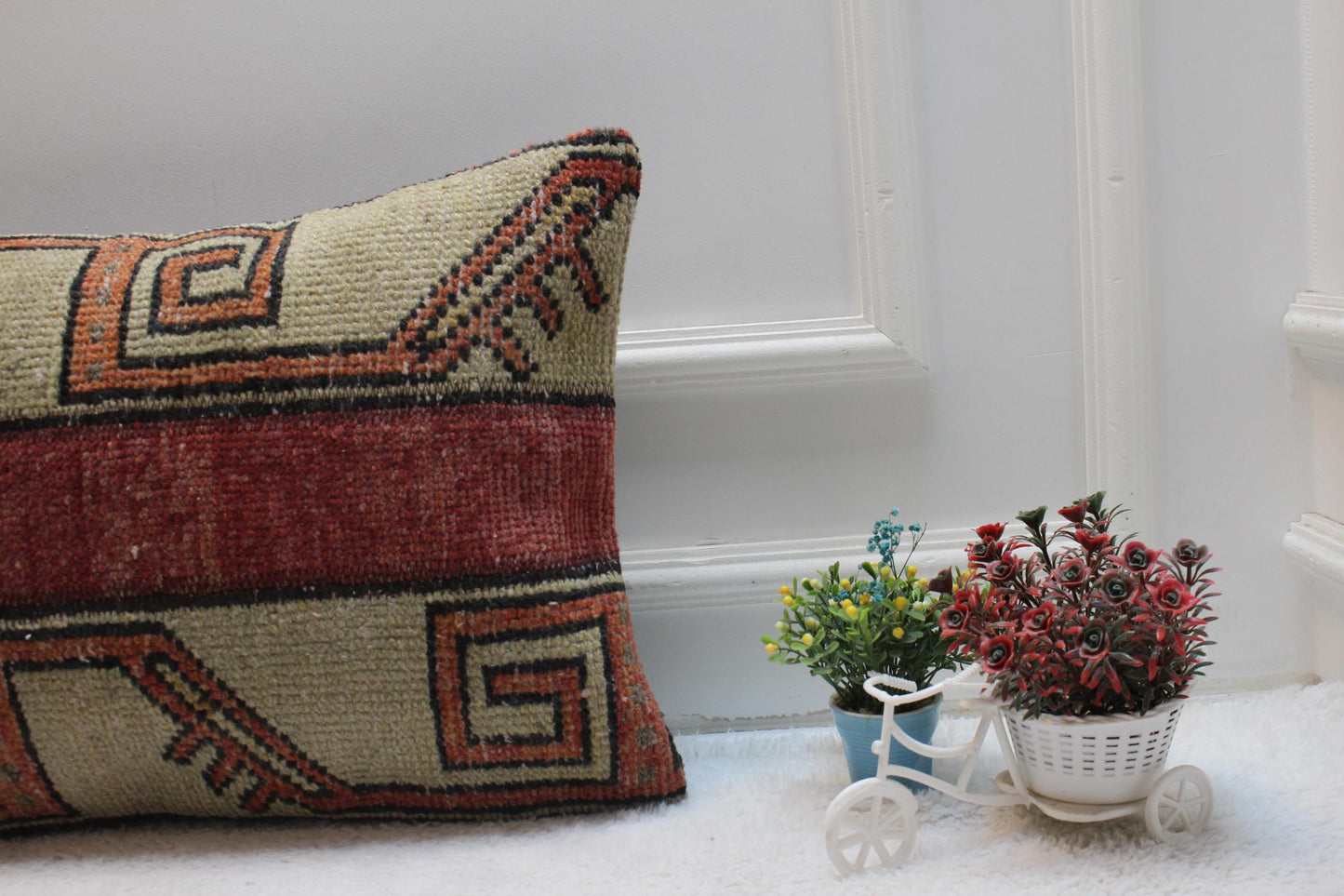Handmade Kilim Pillow Cover: Upcycled Woven Rug, Geometric Design (16x24in)