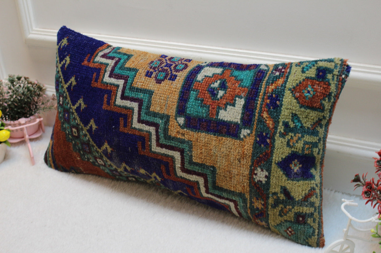 Handmade Lumbar Kilim Pillow Cover: Organic Wool Anatolian Design (12x24 inc)