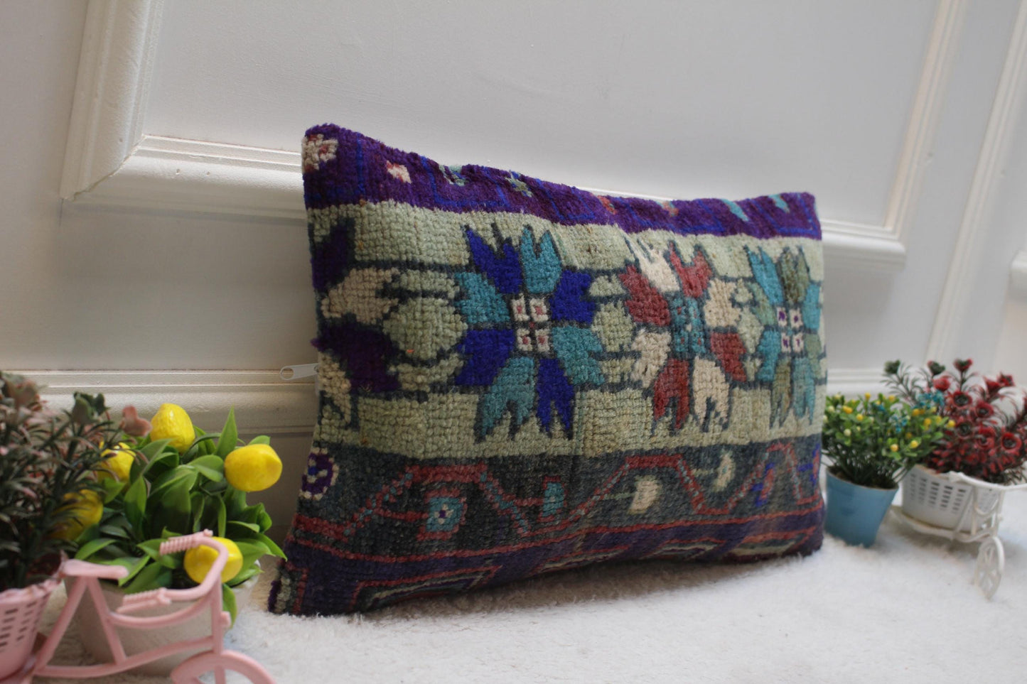 Floral Turkish Rug Lumbar Pillow Cover: Handmade Wool Pillow (12x20 inc)