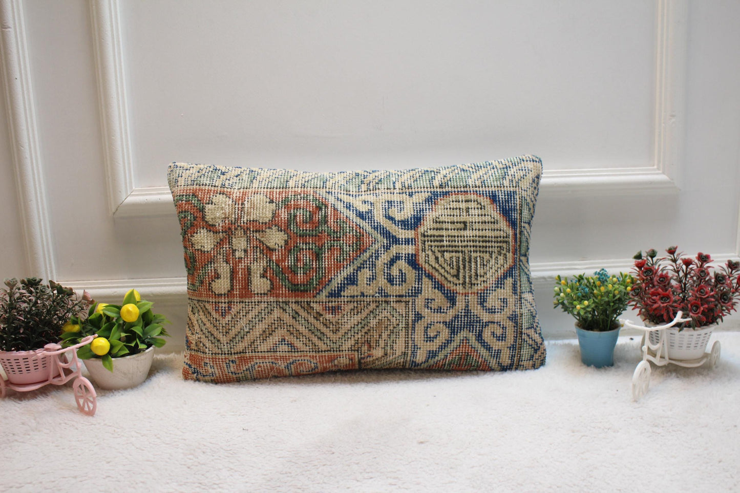 Geometric Turkish Rug Lumbar Pillow Cover: Vintage Handmade Wool (12x20 in)