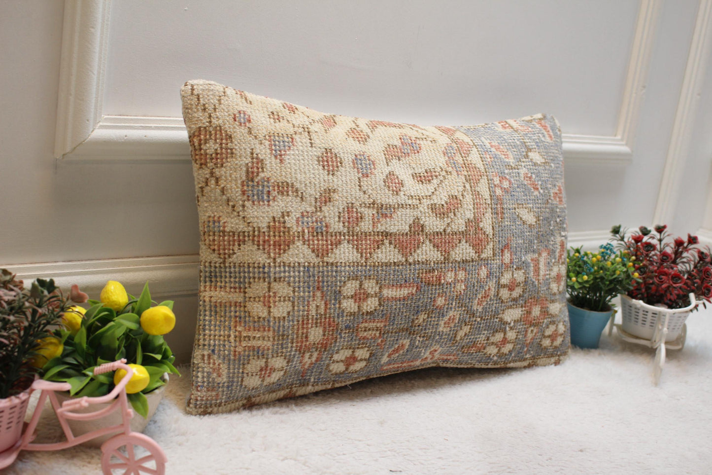 Floral Kilim Lumbar Pillow Cover: Vintage Turkish Rug, 12x20