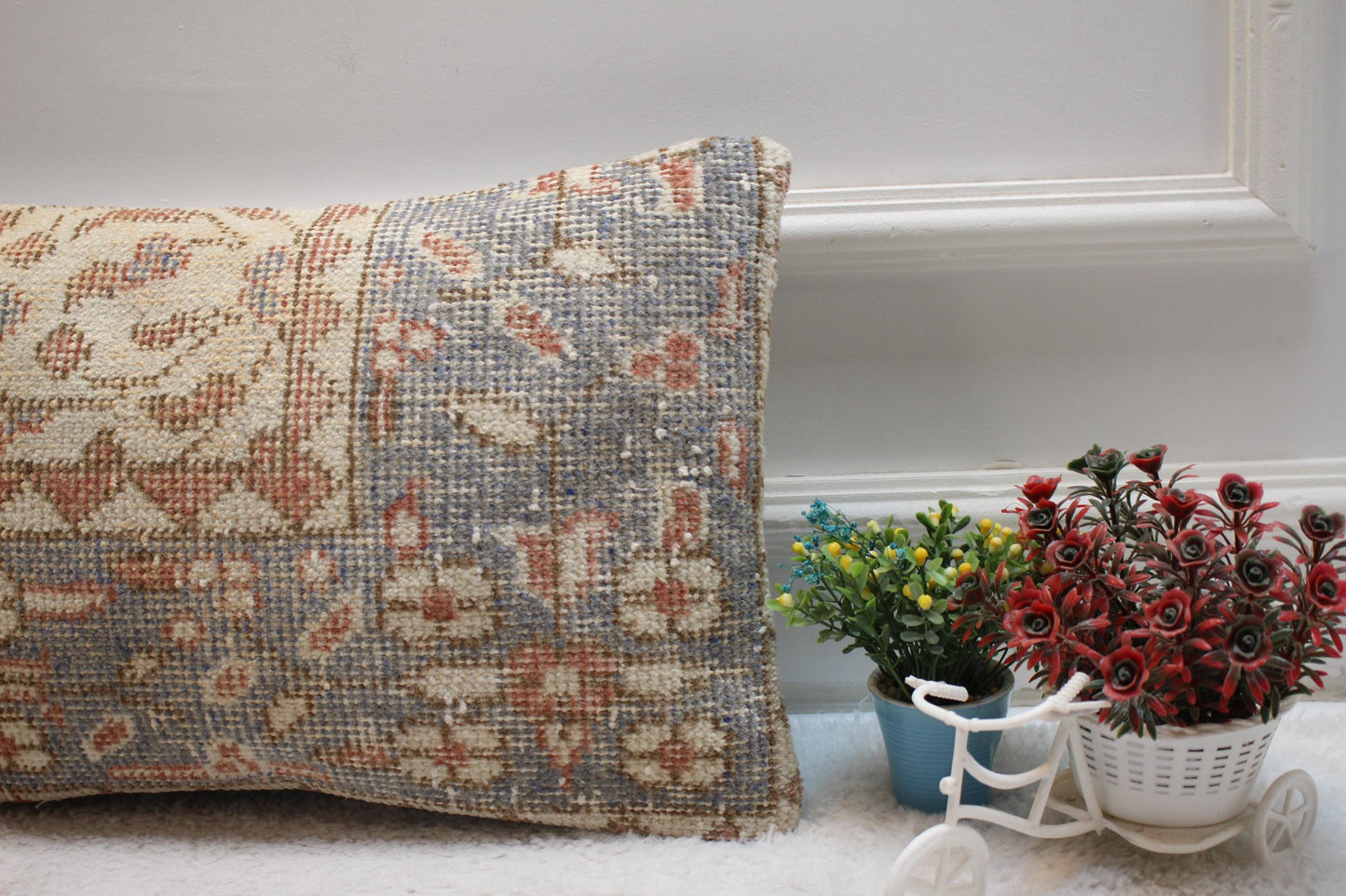 Floral Kilim Lumbar Pillow Cover: Vintage Turkish Rug, 12x20