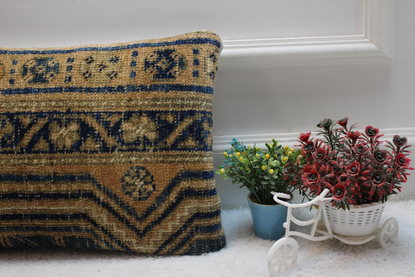 Handmade Turkish Rug Lumbar Pillow Cover: Vintage Blue Beige Kilim (12x20 in)