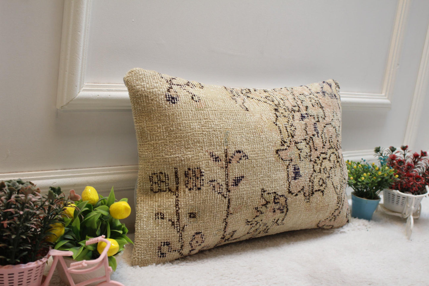 Handmade Wool Lumbar Pillow Cover: Upcycled Turkish Rug, Beige Pink Brown (12x20 in)