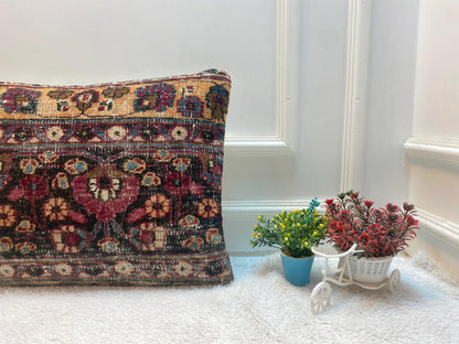 Floral Kilim Lumbar Pillow Cover: Handmade Wool Anatolian Rug (16x24 in)