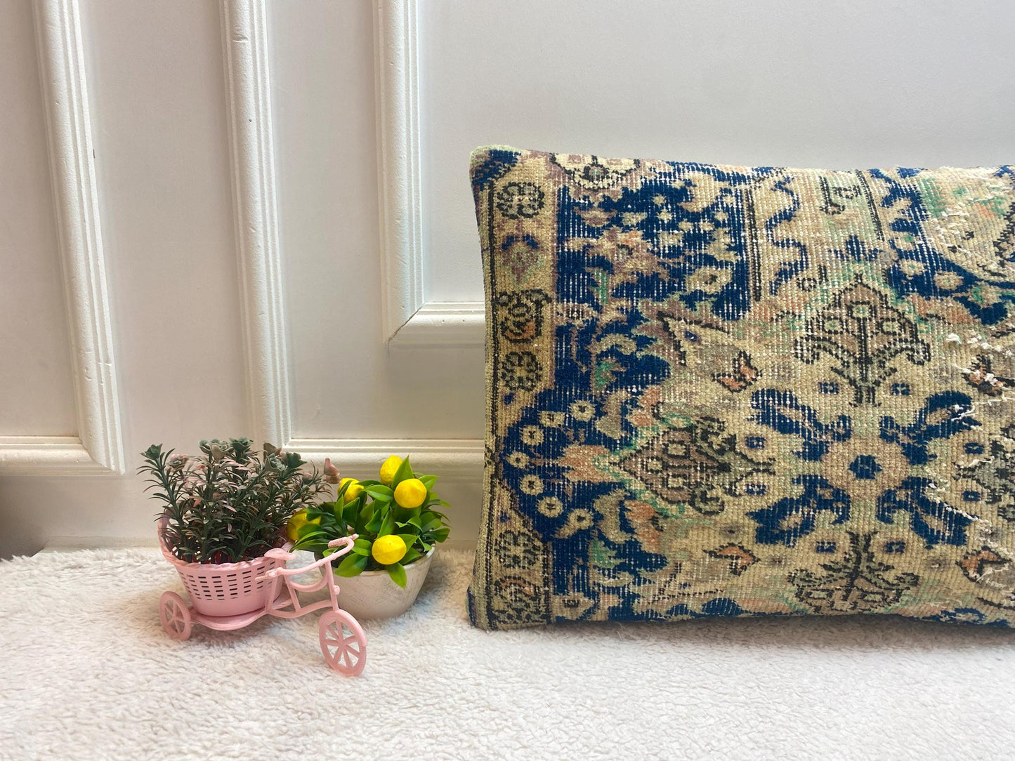 Vintage Anatolian Wool Lumbar Pillow: Handmade Rug Pillow Cover (16x24 in)