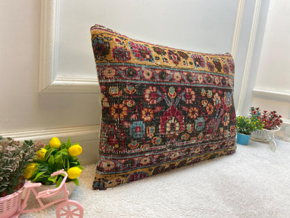 Floral Kilim Lumbar Pillow Cover: Handmade Wool Rug Pillow (16x24 in)