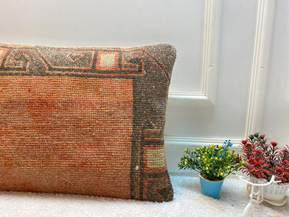 Handmade Wool Kilim Pillow Cover: Upcycled Anatolian Rug, 16x24 inc
