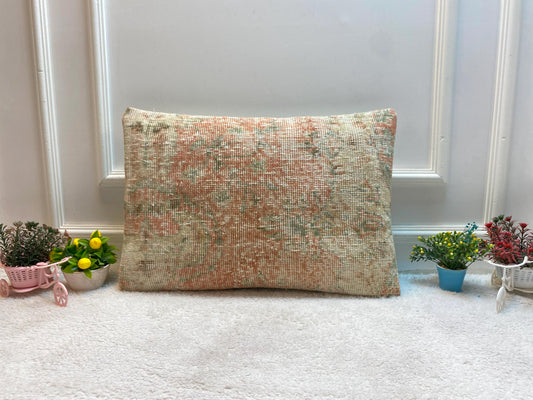 Handmade Wool Lumbar Pillow Cover: Anatolian Kilim, 16x24 inch