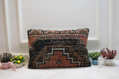 Handmade Lumbar Kilim Pillow Cover: Organic Wool, 16x24 inc