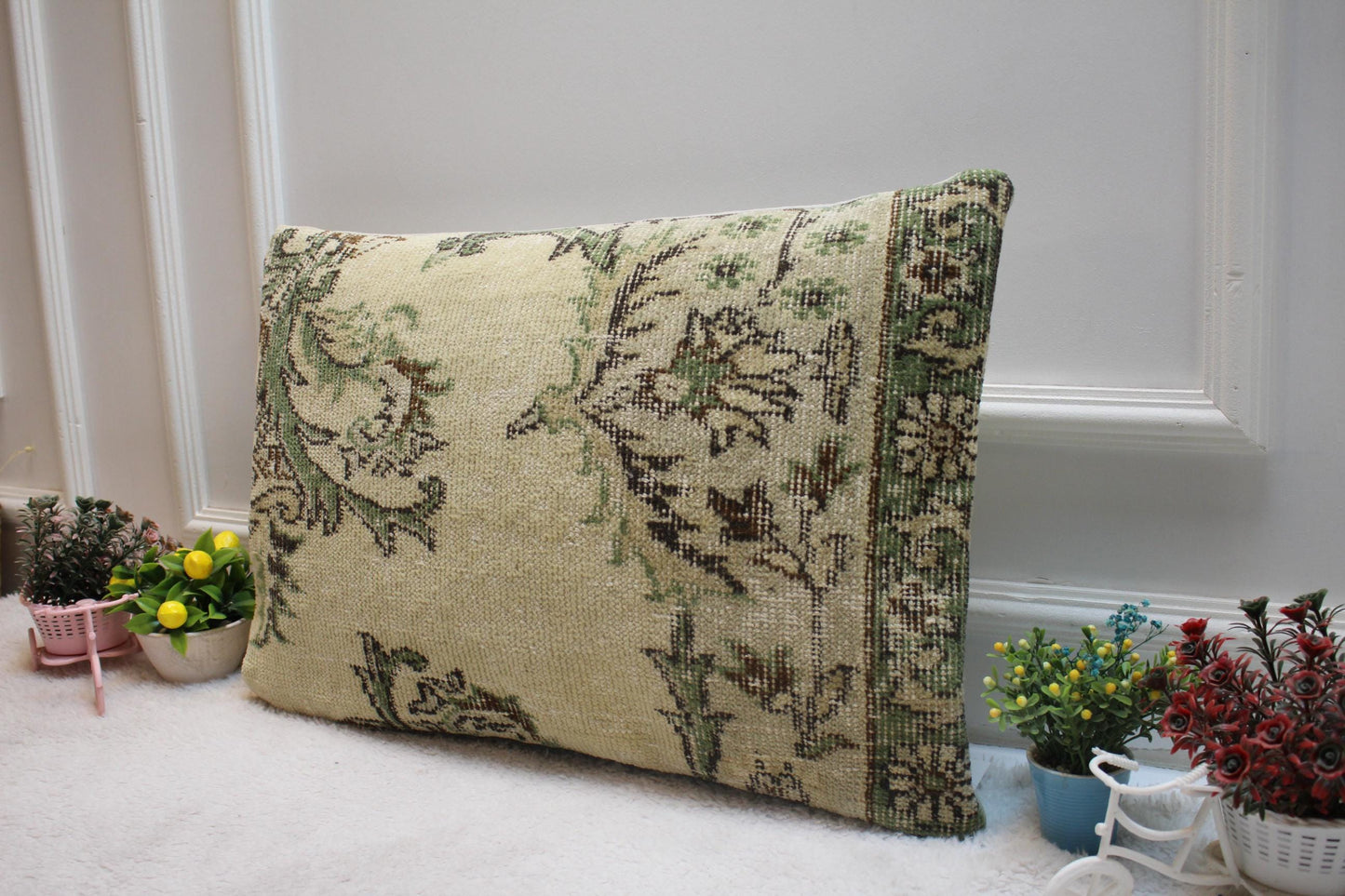 Floral Kilim Lumbar Pillow Cover: Beige & Green Rug Pillow, 16x24 inc