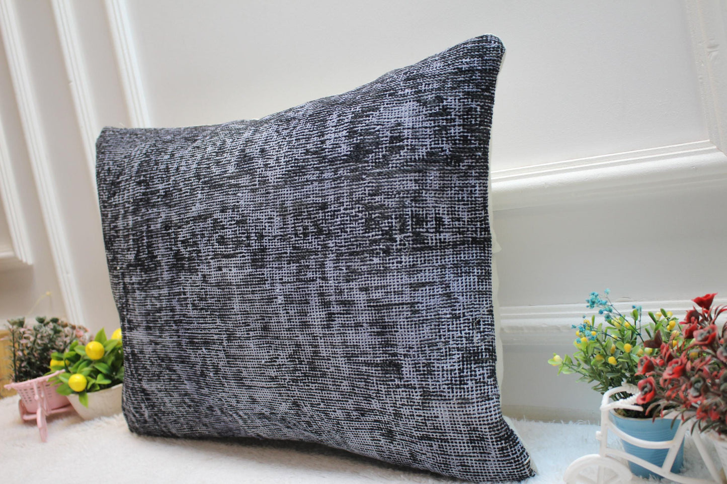 Gray Turkish Lumbar Pillow Cover: Vintage Rug Pillow, 16x24 inch