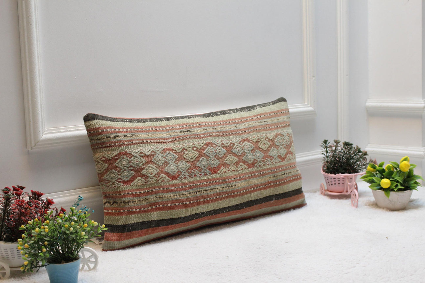 Handmade Geometric Kilim Pillow Cover: Vintage Woven Wool, 12x24 inch