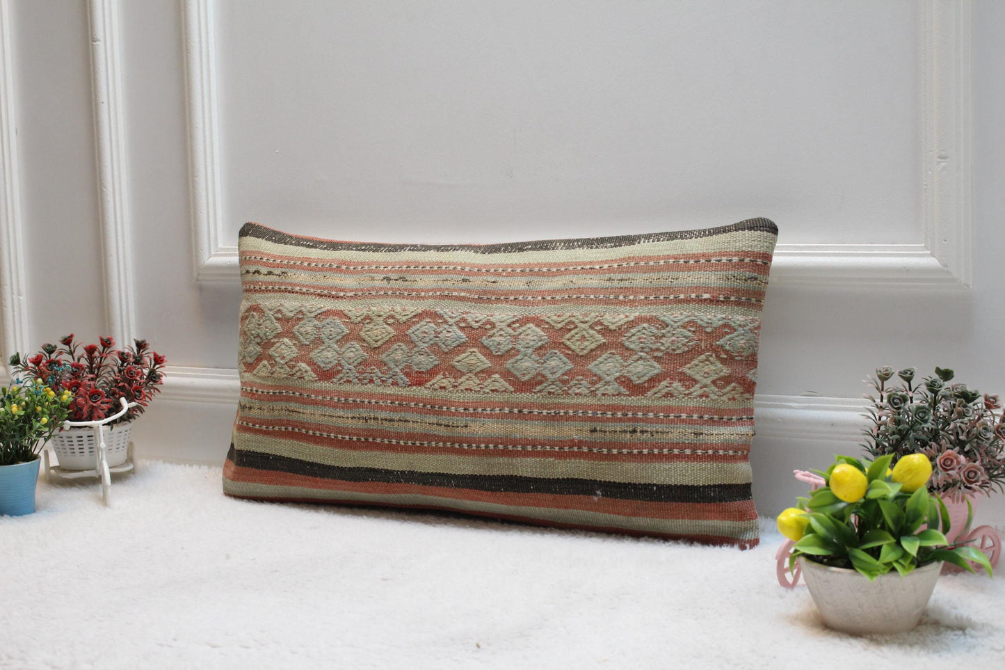 Handmade Geometric Kilim Pillow Cover: Vintage Woven Wool, 12x24 inch