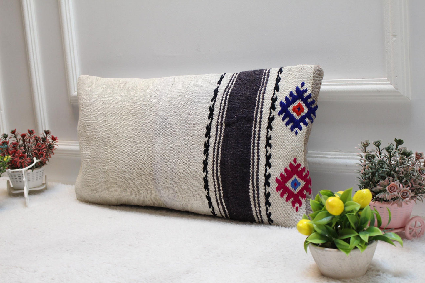 White Turkish Kilim Lumbar Pillow Cover: Vintage Woven Rug, 12x24 inch