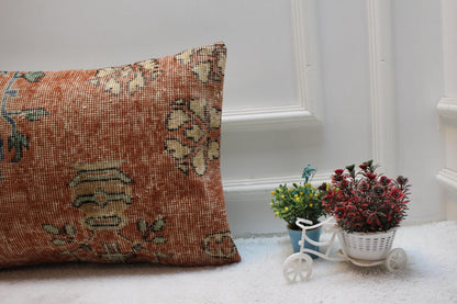 Floral Kilim Lumbar Pillow Cover: Vintage Rug Upcycled (16x24 in)