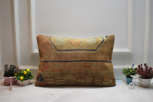 Handmade Wool Lumbar Pillow Cover: Vintage Turkish Rug, 16x24 inc