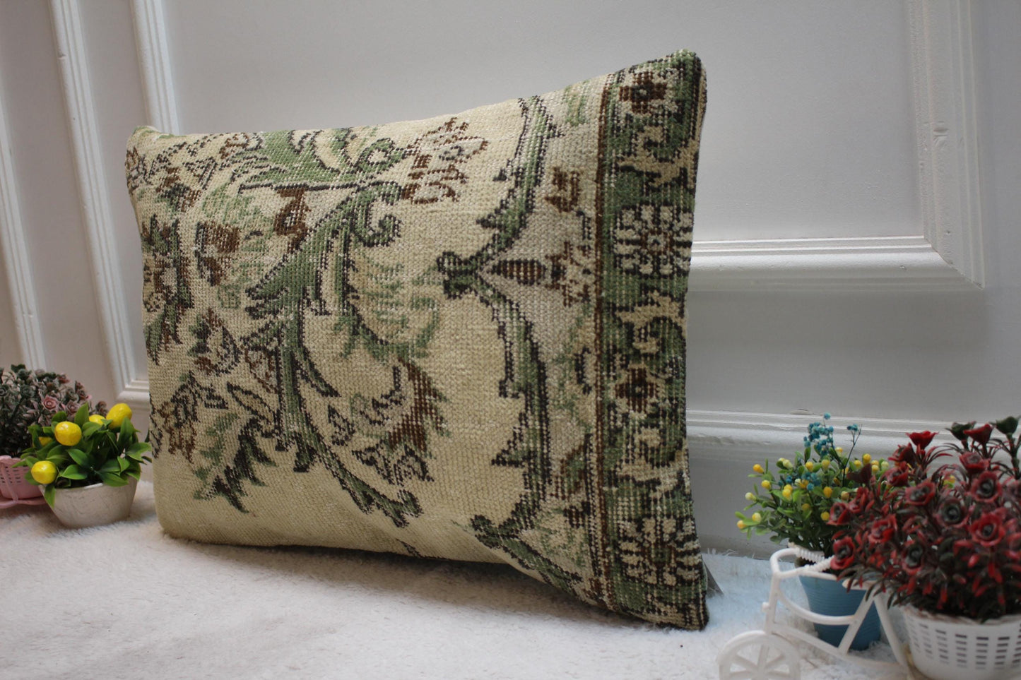 Floral Kilim Lumbar Pillow Cover: Handmade Organic Wool Rug (16x24 in)