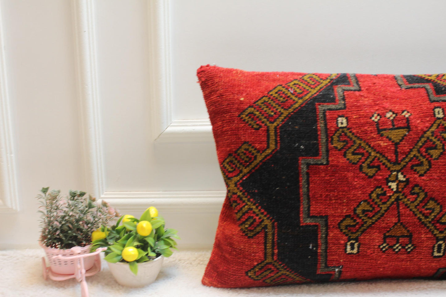 Handmade Wool Kilim Pillow Cover: Ethnic Anatolian Rug Pillow (16x24 in)