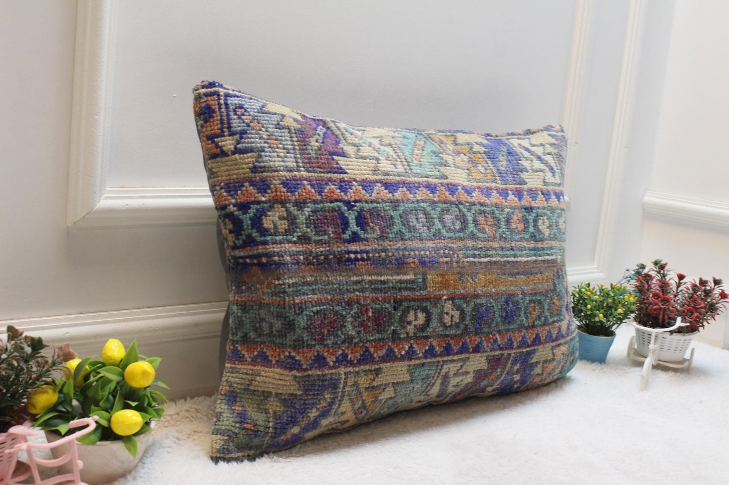Handmade Kilim Lumbar Pillow Cover: Geometric Rug Pillow (16x24 inc)