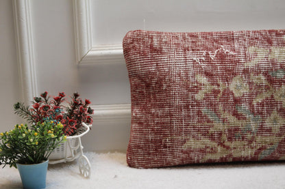 Floral Kilim Lumbar Pillow Cover: Organic Wool Turkish Rug (12x24 in)