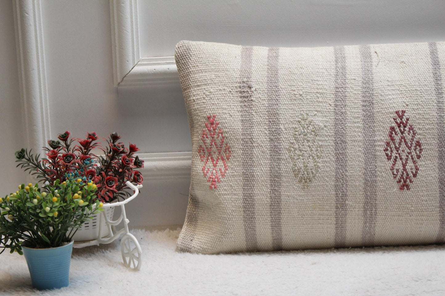 Handmade Kilim Lumbar Pillow Cover: Turkish Woven Rug, 12x24 inch