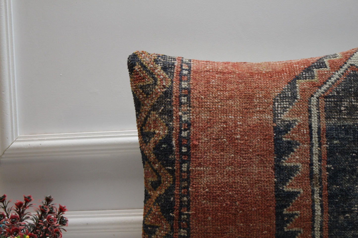 Handmade Red Turkish Rug Pillow Cover: Boho Home Decor (16x16 inch)
