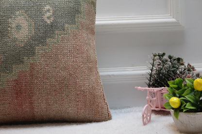 Handmade Kilim Pillow Cover: Upcycled Vintage Turkish Rug, 16x16 inch