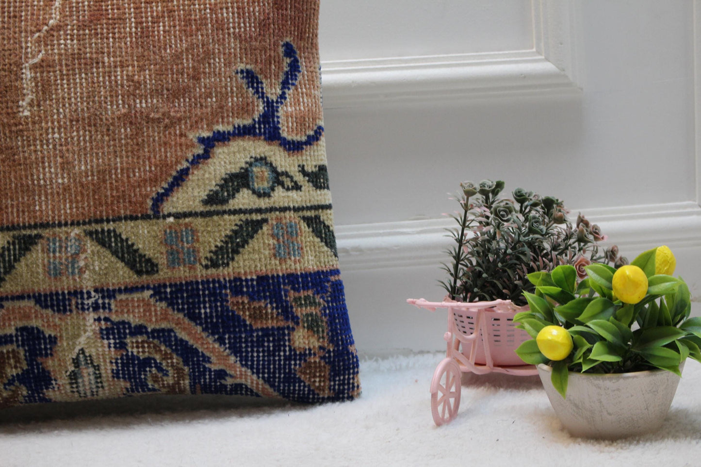 Handmade Turkish Rug Pillow Cover: Upcycled Boho Home Decor (16x16 in)