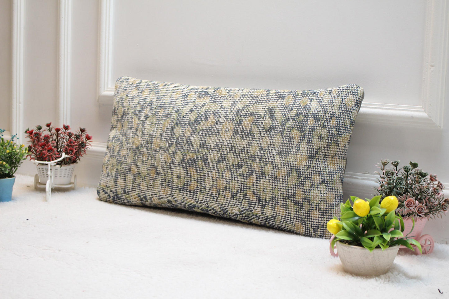 Floral Kilim Pillow Cover: Handmade Turkish Rug Lumbar Pillow (12x24 in)
