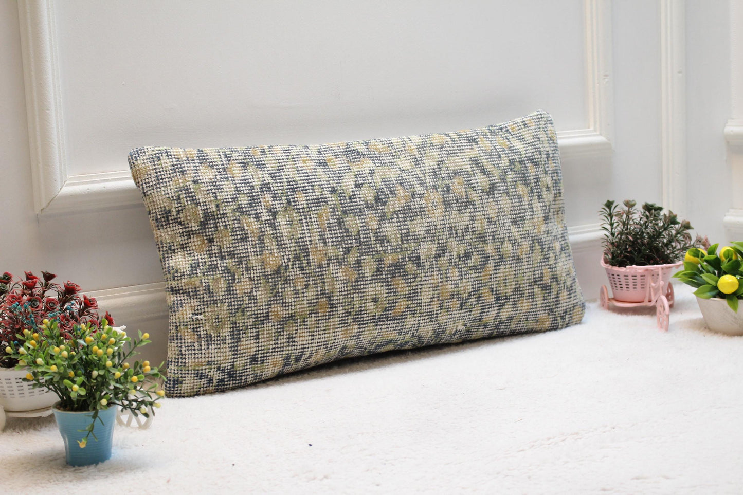 Floral Kilim Pillow Cover: Handmade Turkish Rug Lumbar Pillow (12x24 in)