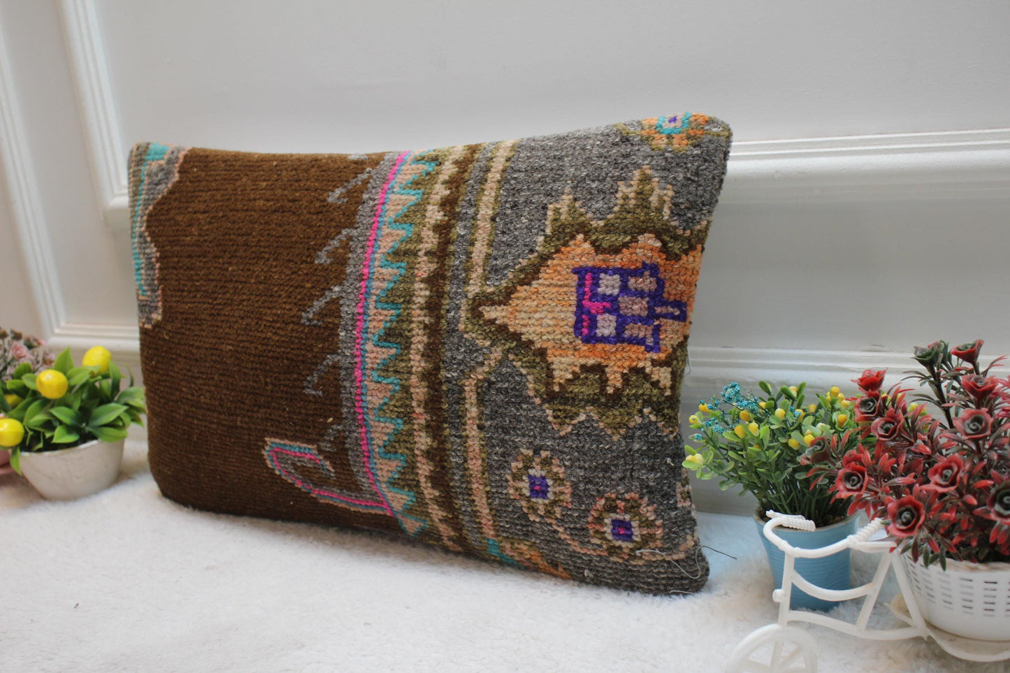 Vintage Turkish Rug Lumbar Pillow Cover: Handmade Wool Kilim, 12x20 inch