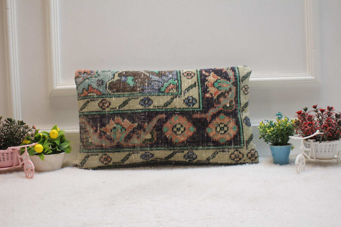 Floral Kilim Lumbar Pillow Cover: Handmade Turkish Rug, 12x20 inch