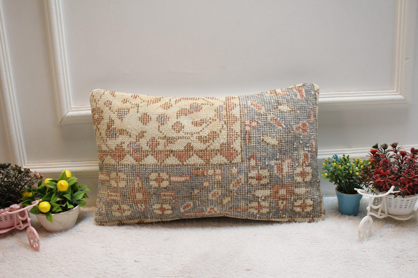 Floral Kilim Lumbar Pillow Cover: Vintage Turkish Rug, 12x20