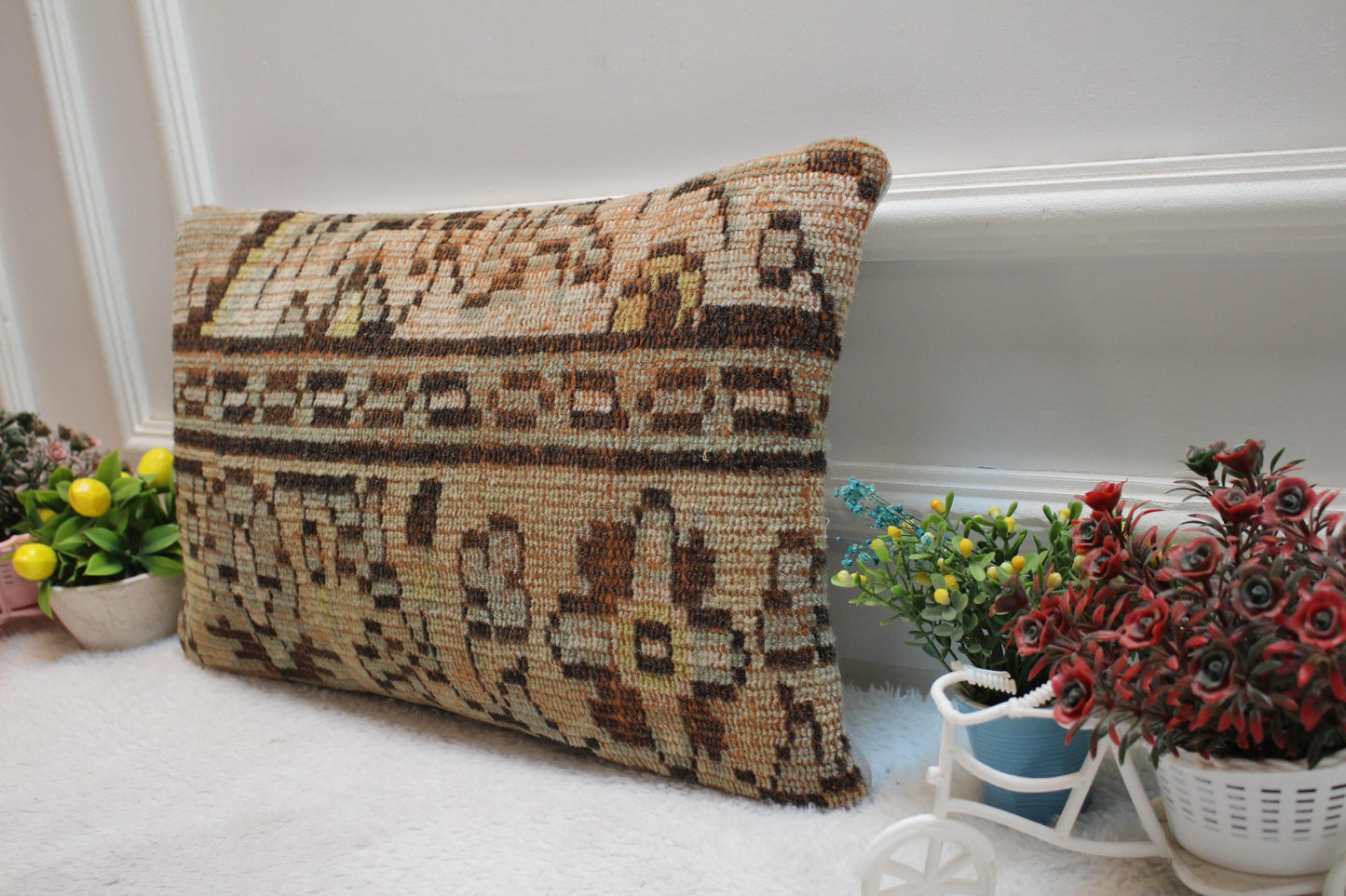 Handmade Turkish Kilim Lumbar Pillow Cover: Vintage Woven Rug, 12x20 inch