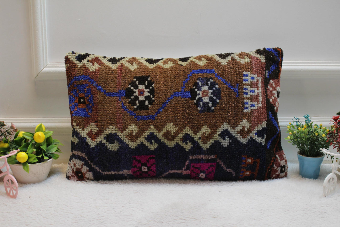 Handmade Brown Wool Lumbar Pillow Cover: Turkish Kilim Design (12x20 in)
