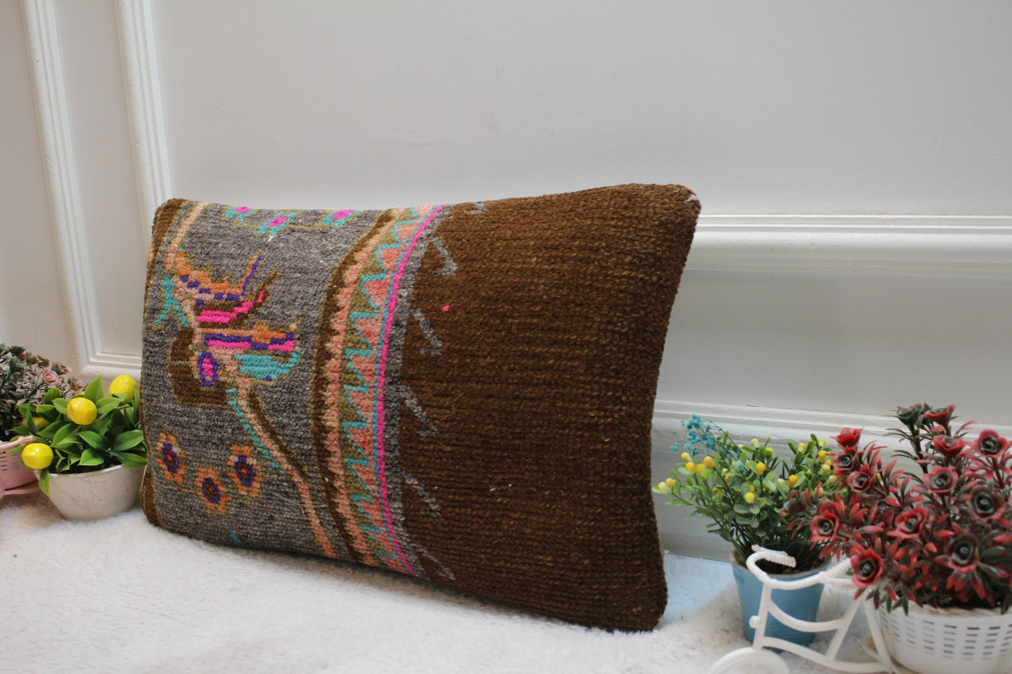 Handmade Wool Lumbar Pillow Cover: Upcycled Anatolian Kilim (12x20 in)