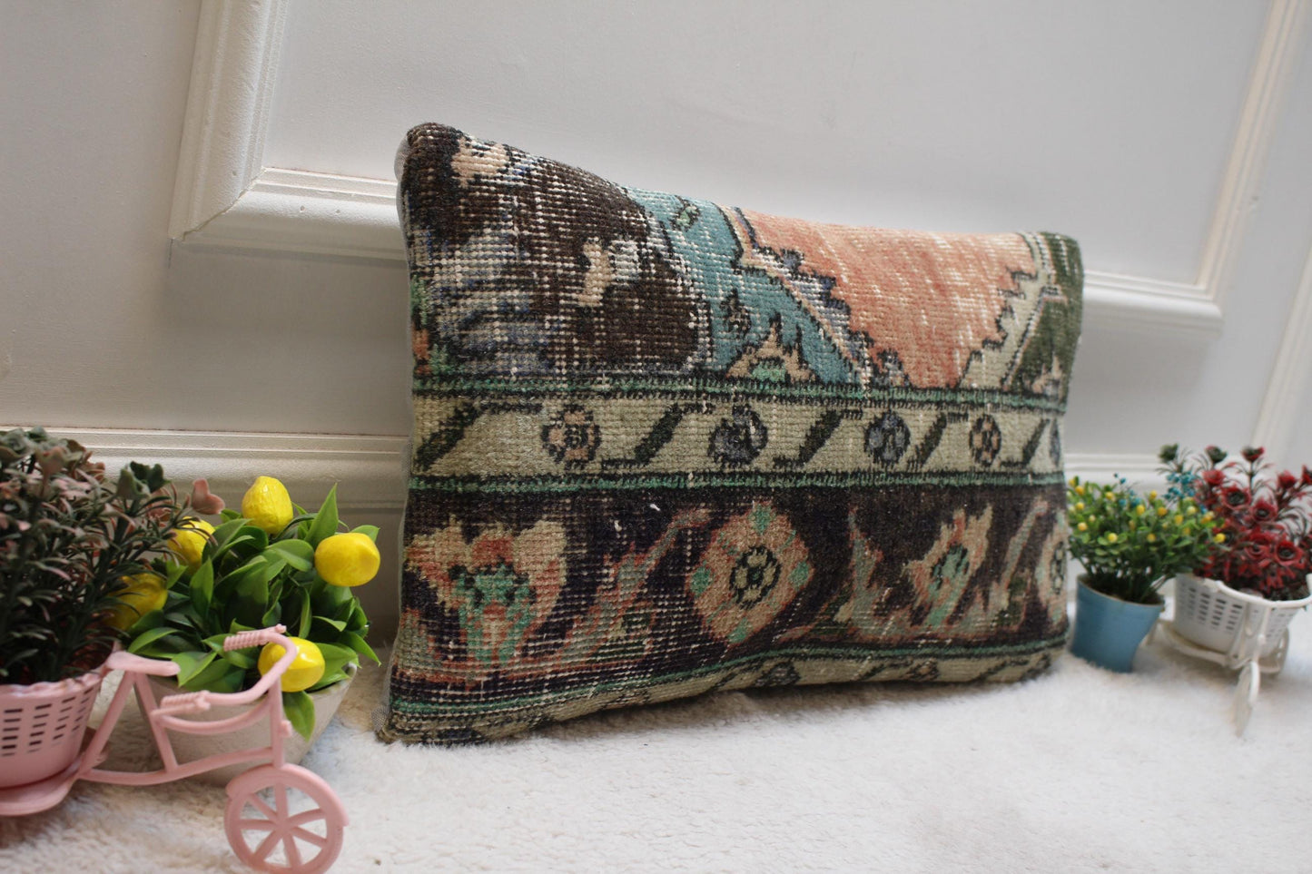 Floral Turkish Rug Lumbar Pillow Cover: Vintage Kilim, 12x20 inch