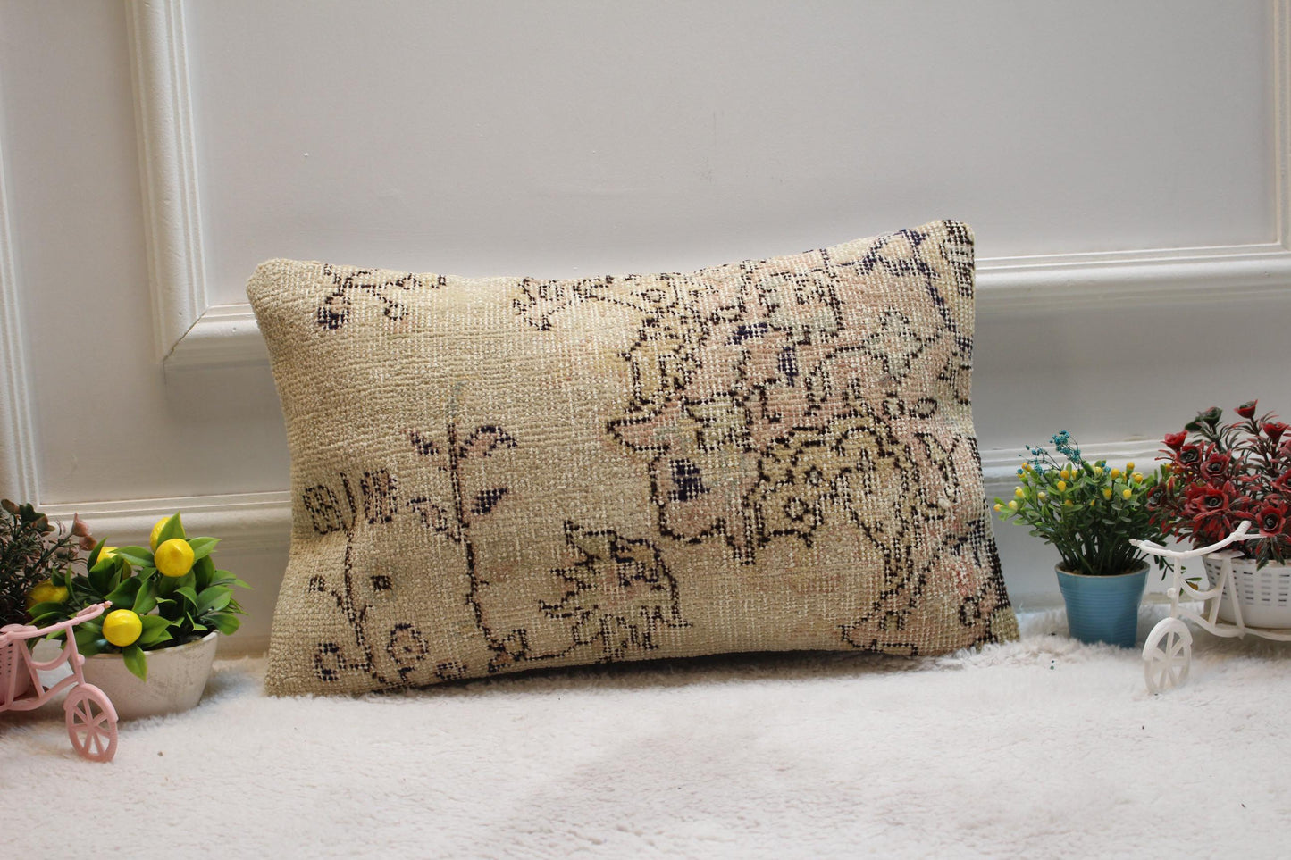 Handmade Wool Lumbar Pillow Cover: Upcycled Turkish Rug, Beige Pink Brown (12x20 in)