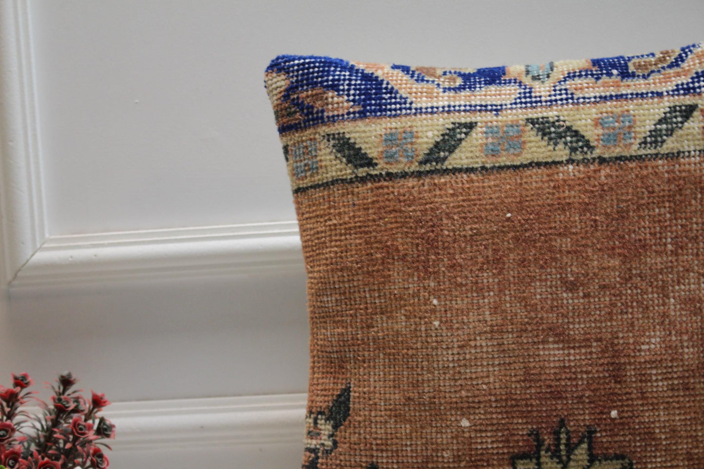 Handmade Turkish Rug Pillow Cover: Vintage Boho Throw Pillow (16x16 inc)