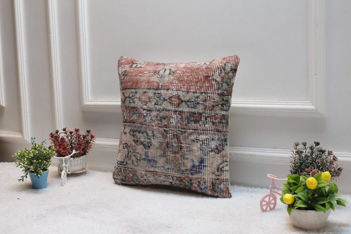 Handmade Turkish Rug Pillow Cover: Floral Boho Decor (16x16 in)