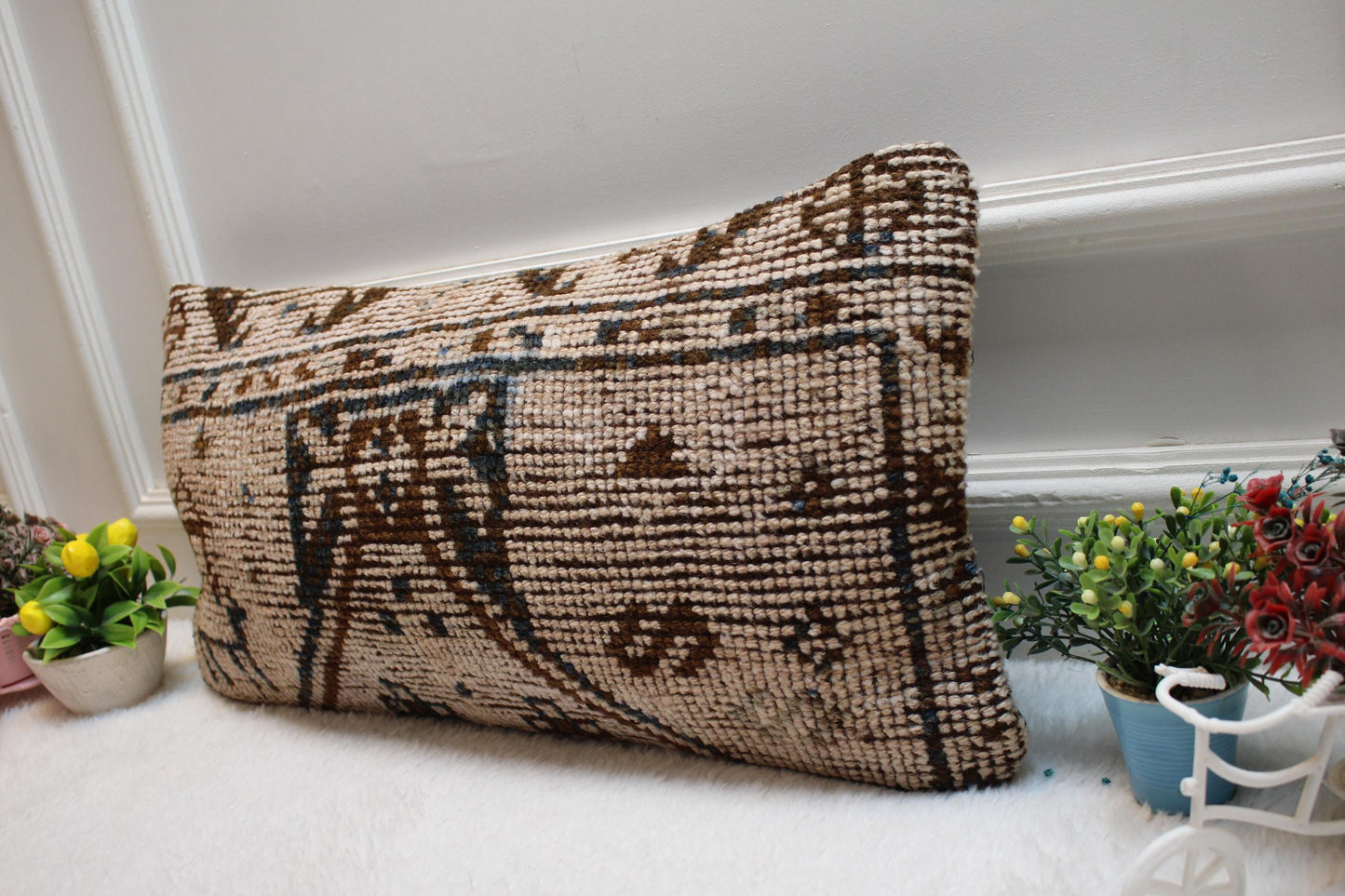 Beige Turkish Rug Pillow Cover: Vintage Wool Lumbar Pillow, 12x24