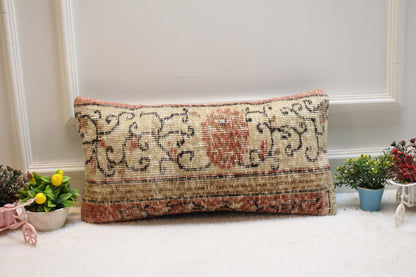 Floral Kilim Lumbar Pillow Cover: Vintage Woven Rug, 12x24 inch