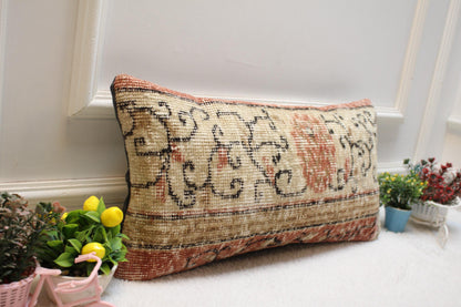 Floral Kilim Lumbar Pillow Cover: Vintage Woven Rug, 12x24 inch
