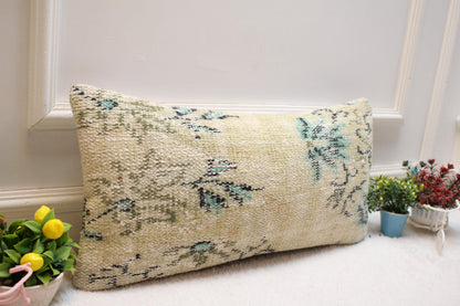 Floral Turkish Rug Lumbar Pillow Cover: Vintage Wool Throw Pillow (12x24 in)