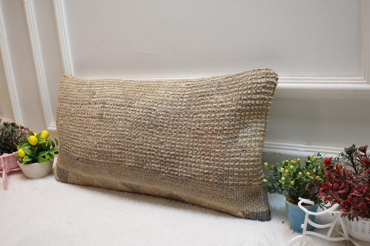 Beige Kilim Lumbar Pillow Cover: Upcycled Woven Rug, 12x24 inc